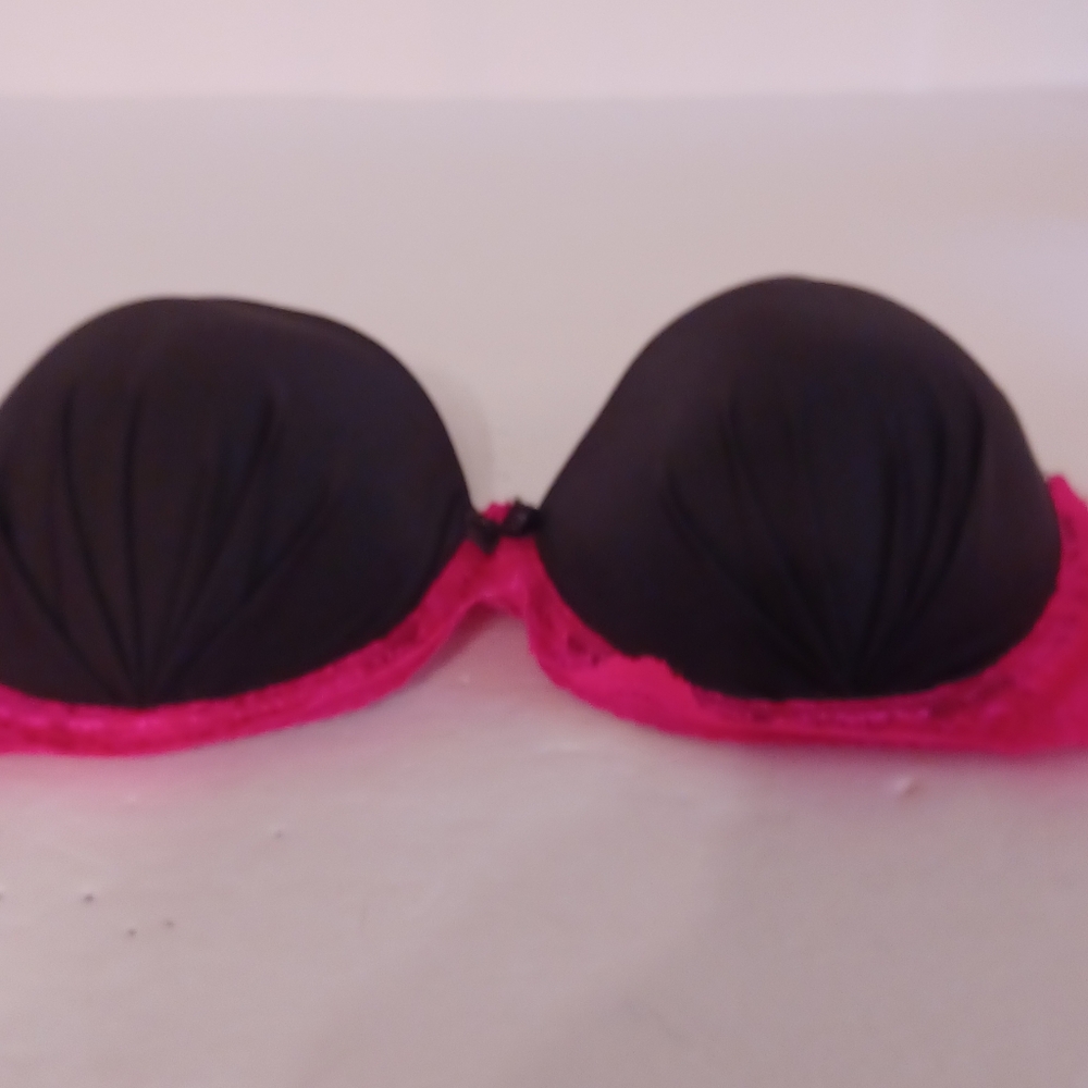 Mix & Co. Pink and Black Lace Push-Up Bra Underwire Size 38C